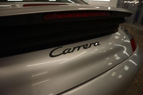 Porsche 911 view 37