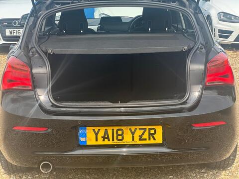 BMW 1 Series view 29