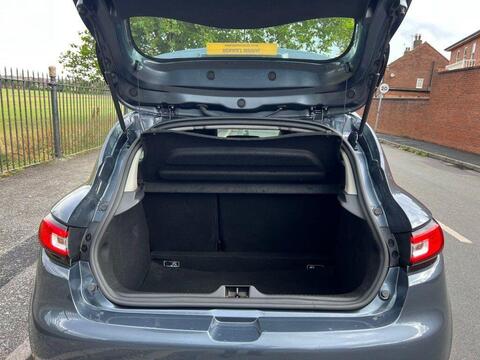 Renault Clio view 15