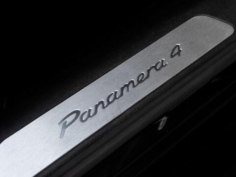 Porsche Panamera view 47