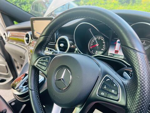Mercedes-Benz V-Class view 45