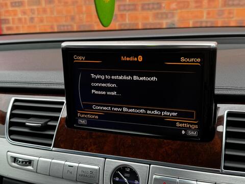 Audi A8 view 38