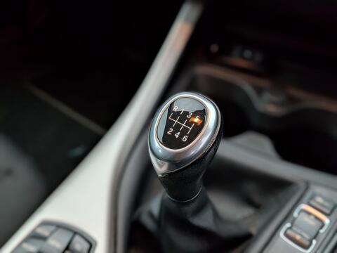 BMW 1 Series view 28