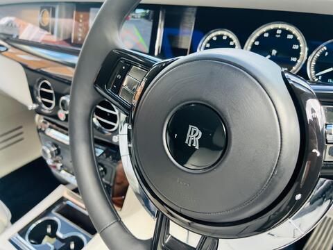 Rolls-Royce Phantom view 77