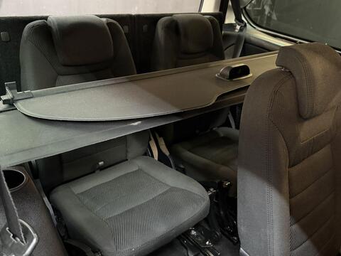 Ford Galaxy view 33