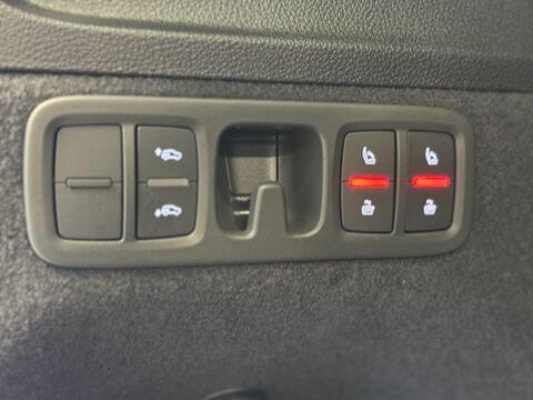 Audi SQ7 view 39