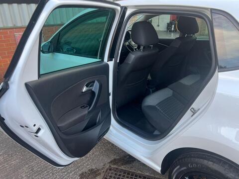 Volkswagen Polo view 14