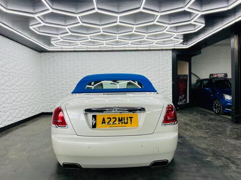 Rolls-Royce Dawn view 24