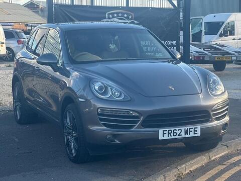 Porsche Cayenne view 18