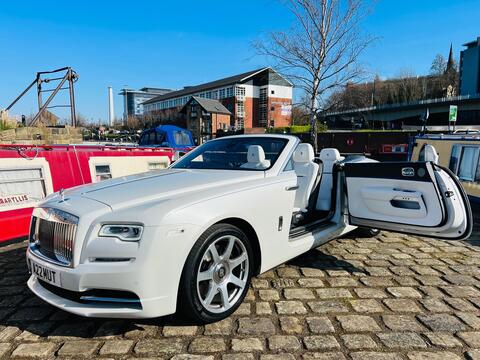 Rolls-Royce Dawn view 20