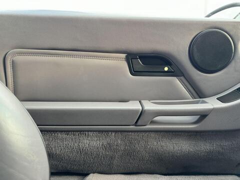 Porsche 928 view 24