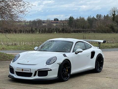Porsche 911 view 17
