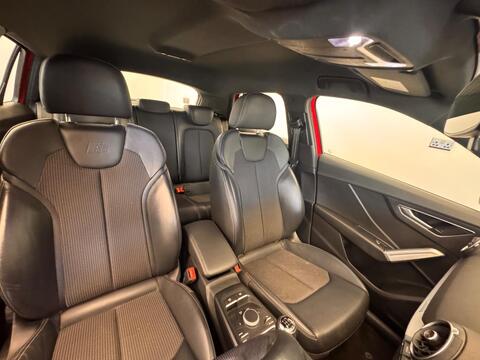 Audi Q2 view 20