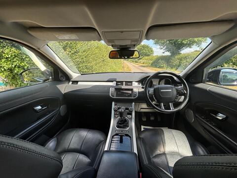 Land Rover Range Rover Evoque view 26