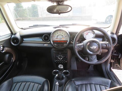 Mini Clubman view 11