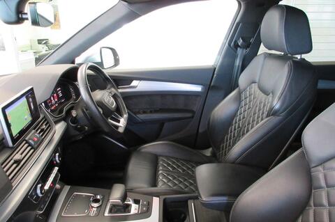 Audi SQ5 view 6
