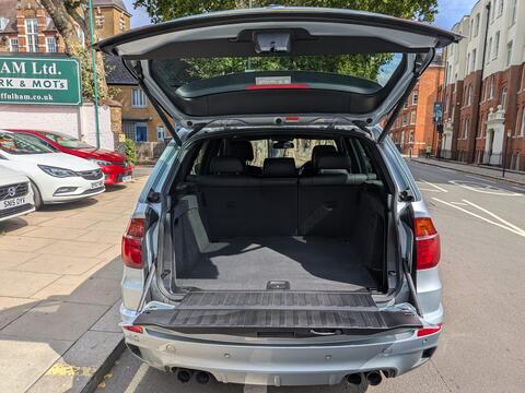 BMW X5 M view 14