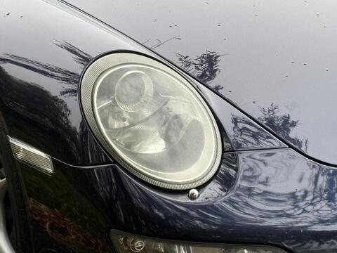 Porsche 911 view 5