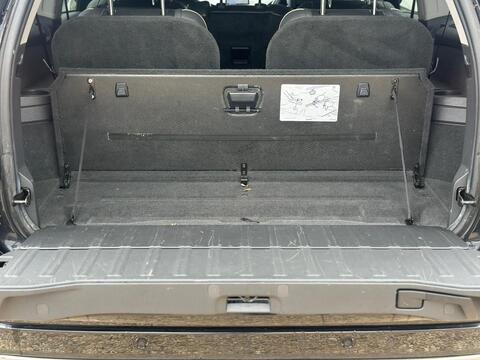 Volvo XC90 view 38