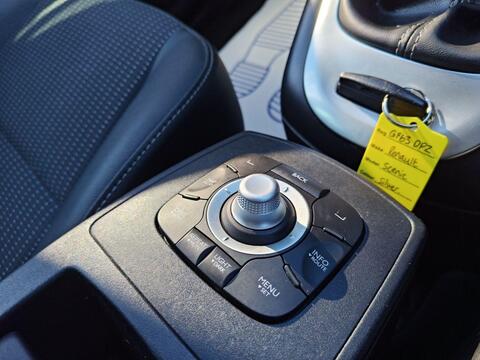 Renault Scenic view 18