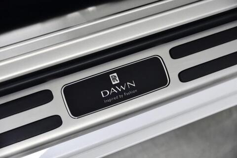 Rolls-Royce Dawn view 45