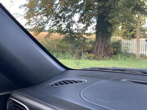Porsche 911 view 36