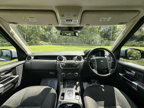 Land Rover Discovery view 4