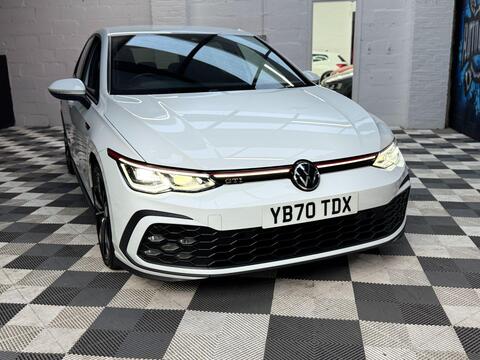 Volkswagen Golf view 3
