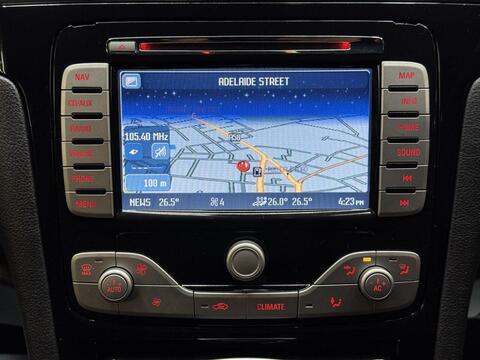Ford Galaxy view 15