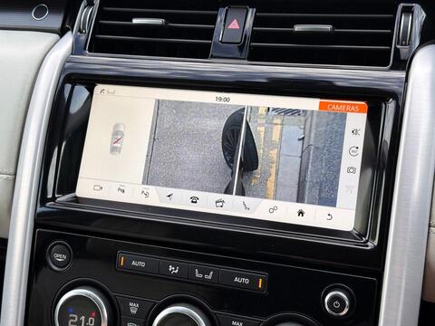 Land Rover Discovery view 21