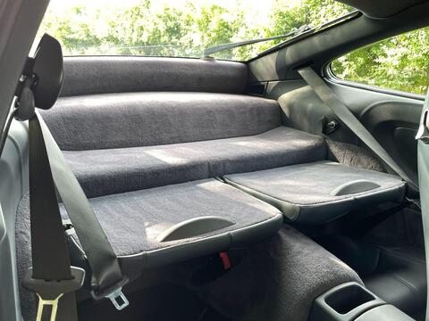 Porsche 911 view 16