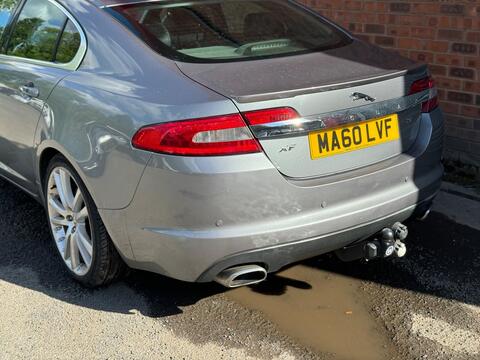 Jaguar XF view 25