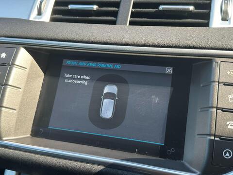 Land Rover Range Rover Evoque view 30