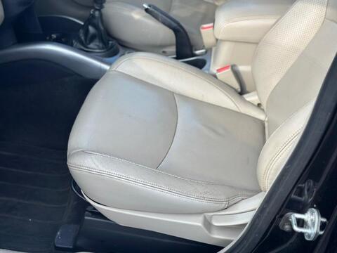 Citroen C-Crosser view 26