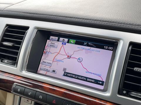 Jaguar XF view 22