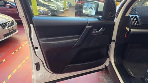 Land Rover Freelander view 20