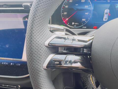 Mercedes-Benz E Class view 41