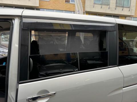 Nissan Serena view 20