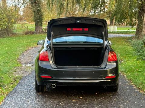 BMW 3 Series view 58