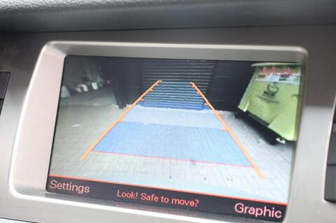 Audi Q7 view 23