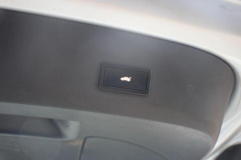 Audi Q7 view 36
