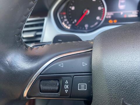Audi A8 view 27