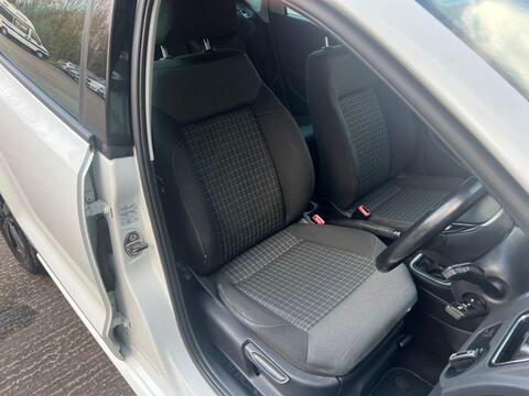 Volkswagen Polo view 12