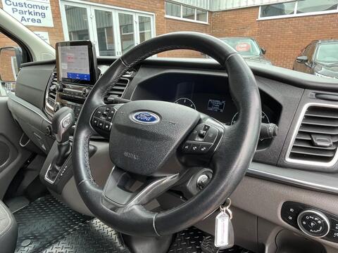 Ford Tourneo Custom view 74