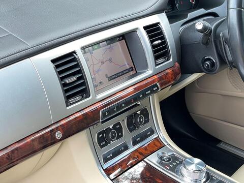 Jaguar XF view 31