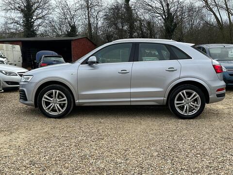 Audi Q3 view 6