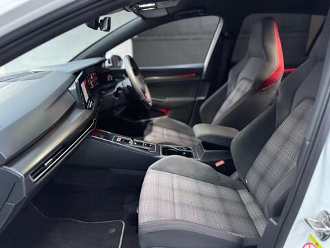 Volkswagen Golf view 50