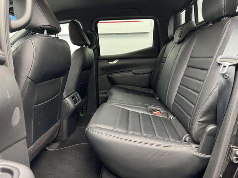 Mercedes-Benz X-Class view 17