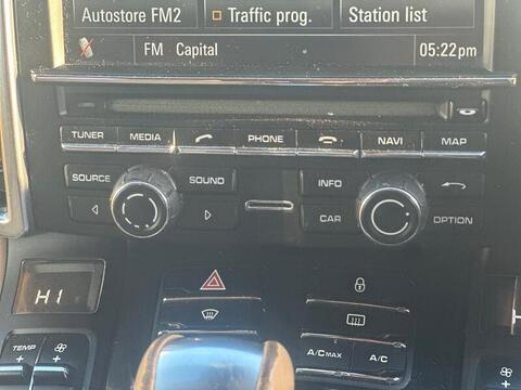 Porsche Cayenne view 63