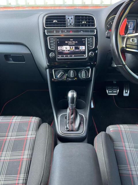 Volkswagen Polo view 20